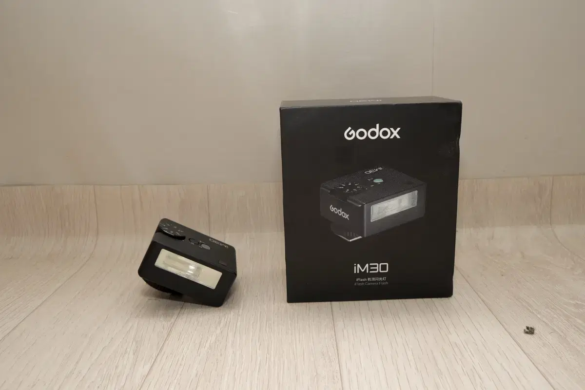 고독스 godox mi30 플래시 스피드 라이트 판매합니다